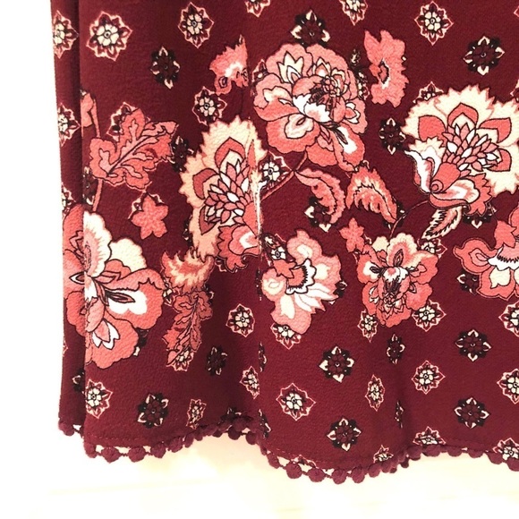 2/$15 Xhilaration - Maroon Patterned Tank top - Picture 4 of 8